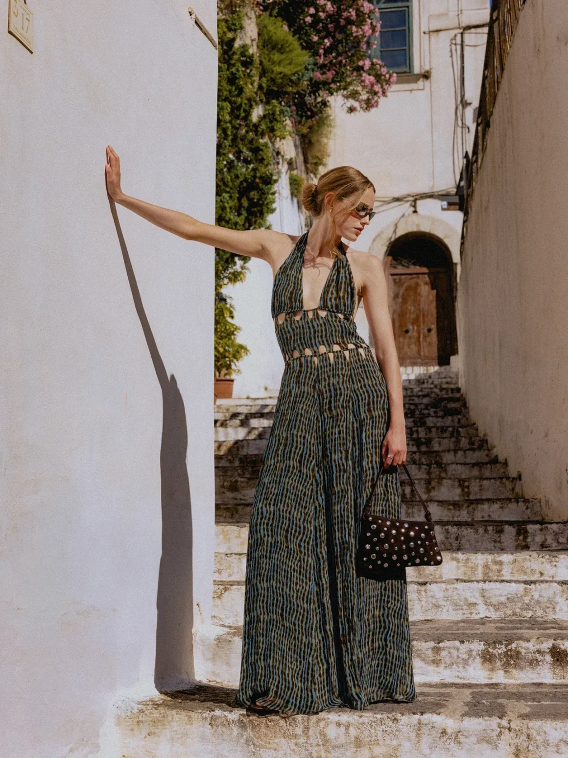 32 Colorful Beach Wedding Guest Dresses to Wear to Seaside Ceremonies